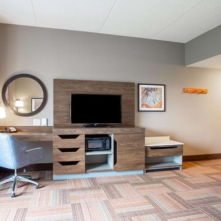 Hampton Inn Watertown Zewnętrze zdjęcie