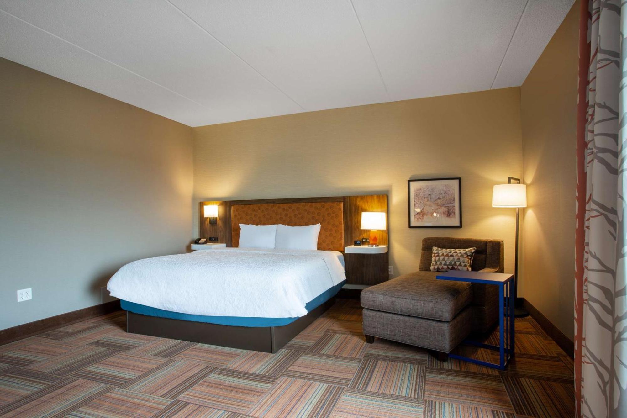 Hampton Inn Watertown Zewnętrze zdjęcie