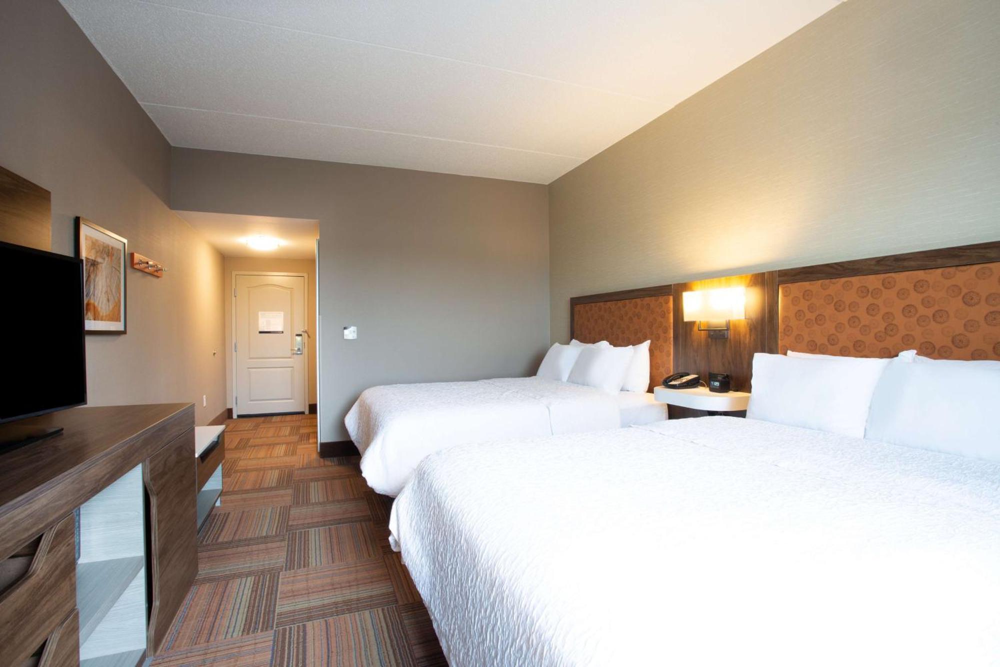 Hampton Inn Watertown Zewnętrze zdjęcie