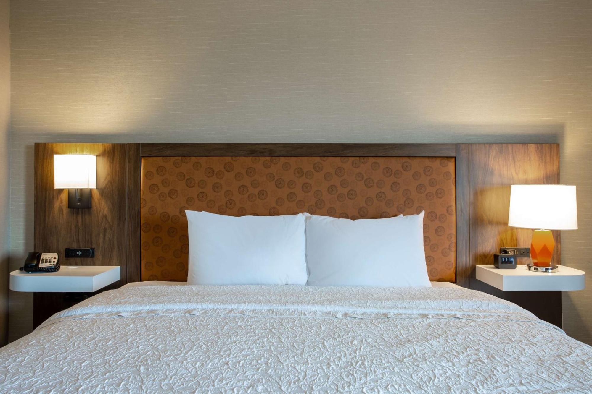 Hampton Inn Watertown Zewnętrze zdjęcie