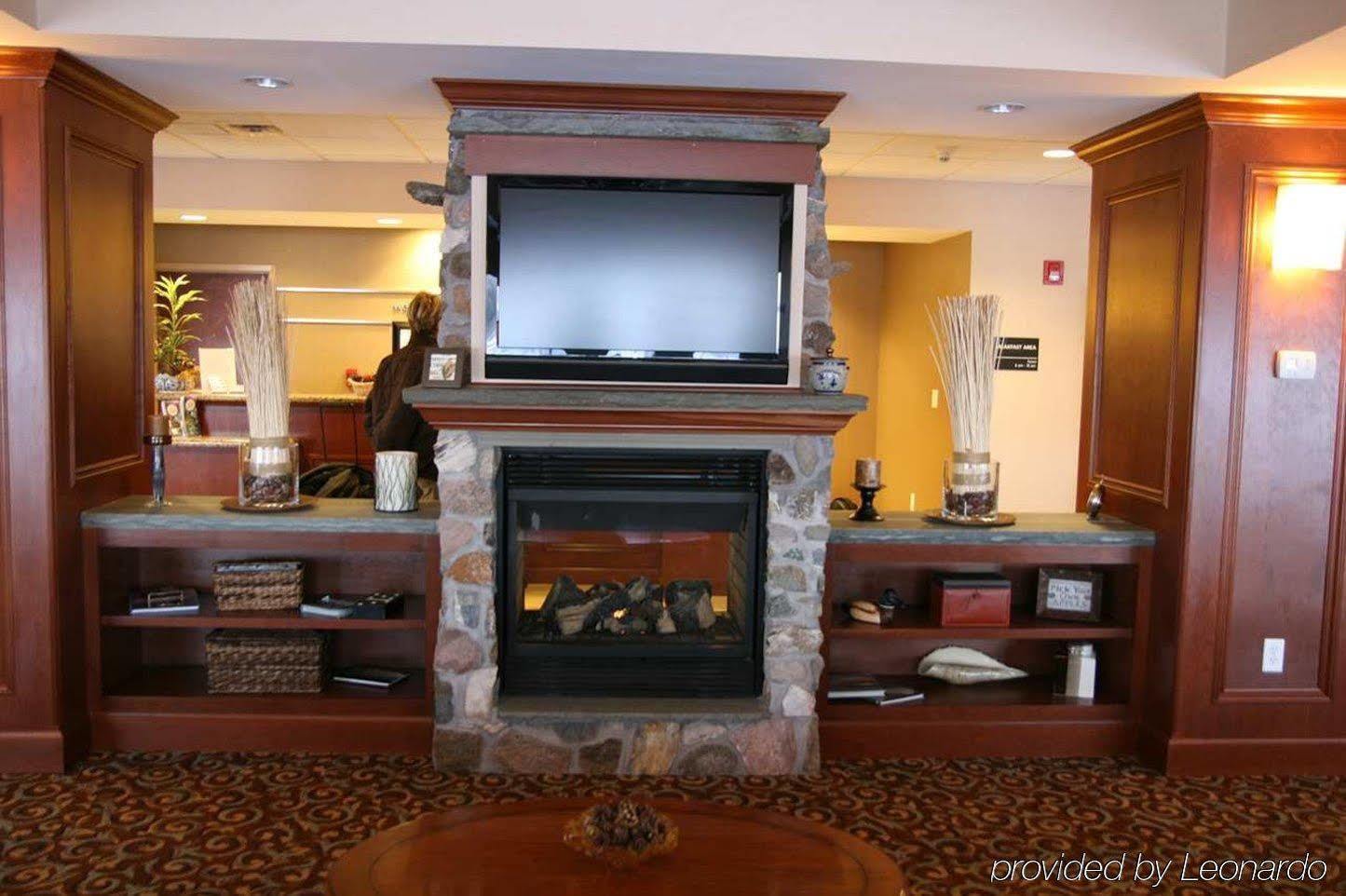 Hampton Inn Watertown Zewnętrze zdjęcie