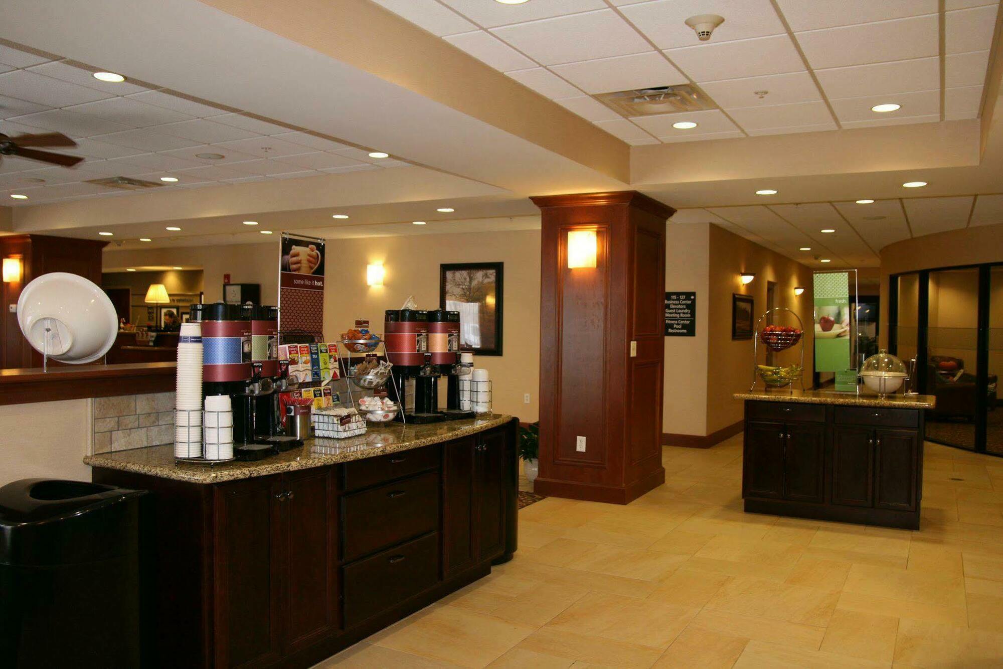 Hampton Inn Watertown Restauracja zdjęcie